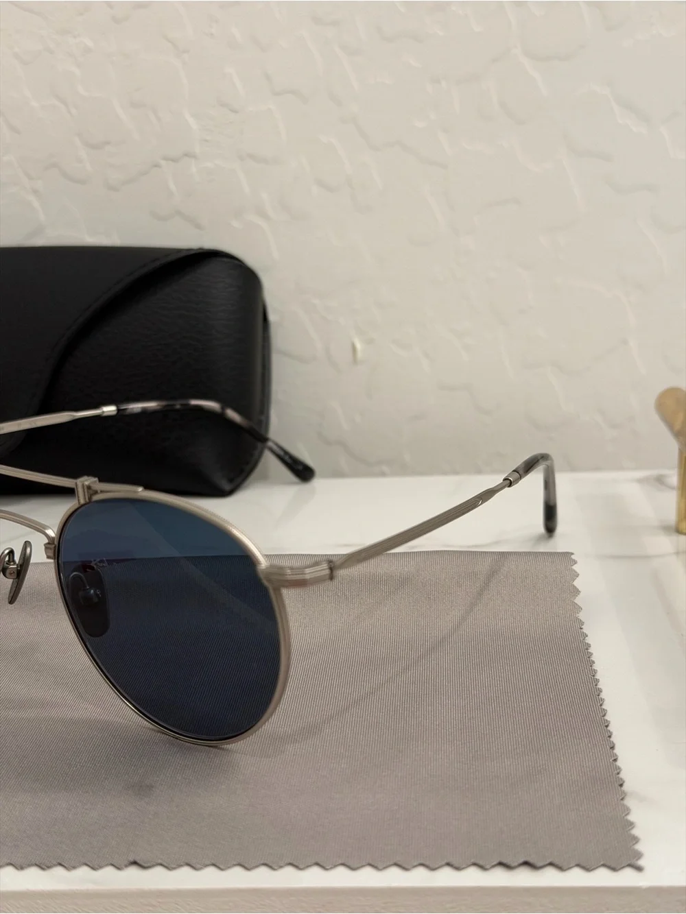 Ray-Ban RB8147M TITANIUM SUNGLASSES Special Edition Round Silver